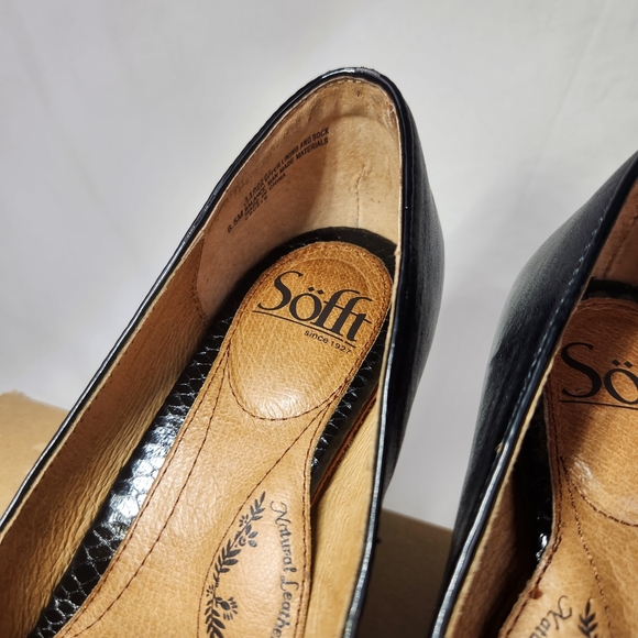 Sofft Black Heels 3" Size 6.5 Loafer Style - Picture 3 of 13